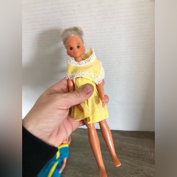 Vintage 1970s Sunshine Family Dolls - Picture 4 of 10